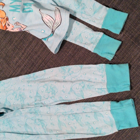 Little Mermaid pajama set - Picture 6 of 6